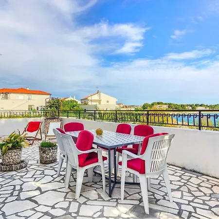 Apartamento By The Sea Rogoznica - 10000